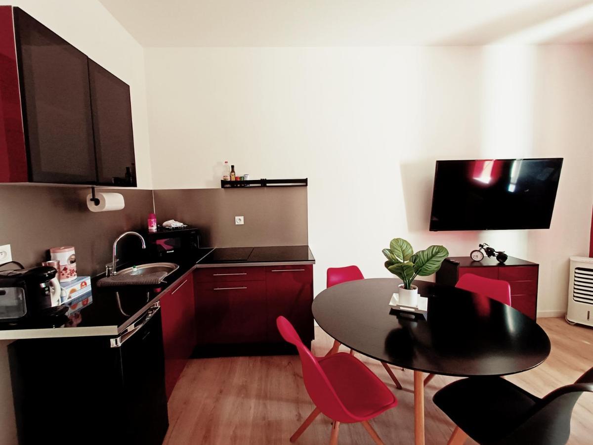 "Le Petit Paradis" Au Centre Ville D'Ойонна Экстерьер фото